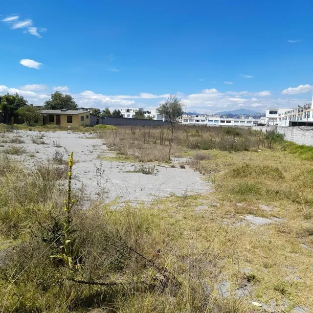 Terreno en Venta 6952 m² Zona Residencial de Alto Crecimiento - Calderón — imagen 2