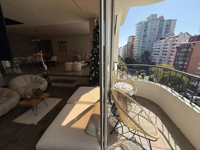 Vendo Departamento Tres Dorm. con Balcón - González Suárez — imagen 4