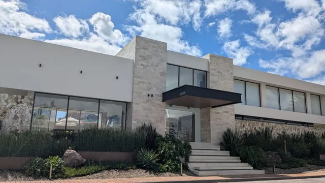 Terreno de Venta Puembo Dentro de Urbanizacion de Lujo con Seguridad 24/7 — imagen 4