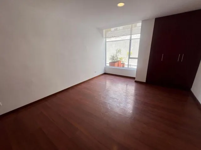 Oportunidad, Quito Tenis, Departmento 2d con Patio — imagen 2
