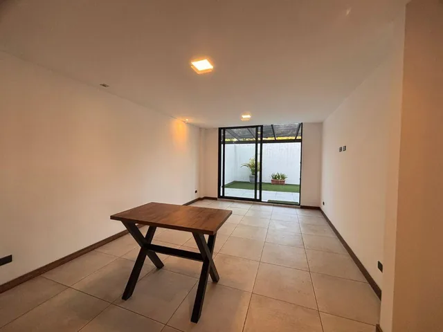 Vendo Departamento por Estrenar con Terraza en San Juan de Cumbayá — imagen 5