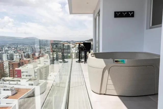 Vendo Moderno Departamento Sobre La González Suárez — imagen 5