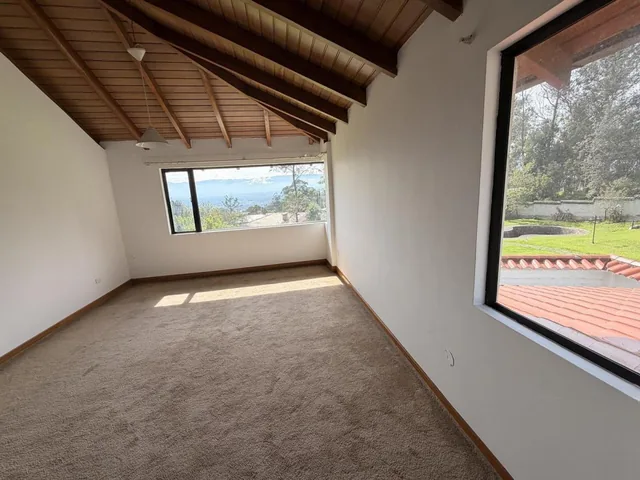 Conocoto / Residencia de Lujo / Calle: Fidel López - Ontaneda — imagen 4