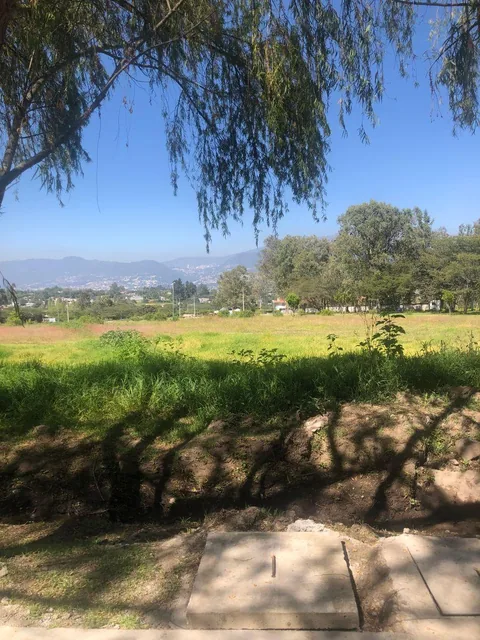Venta Terreno Plano de 2526 m en Urbanización Cerrada — imagen 2