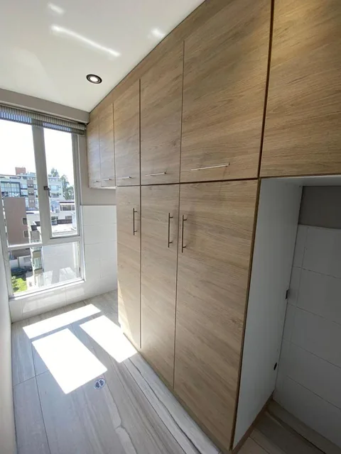 En Venta Duplex Penthouse C/terraza y Jardín - Urb. Lomas Monteserrin — imagen 5