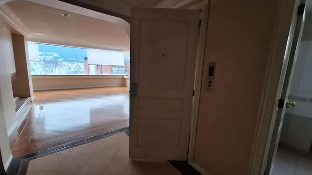 Venta Amplio Dpto 224 m 3 Dorm. con Su Baño Cada Uno. La Coruña — imagen 3