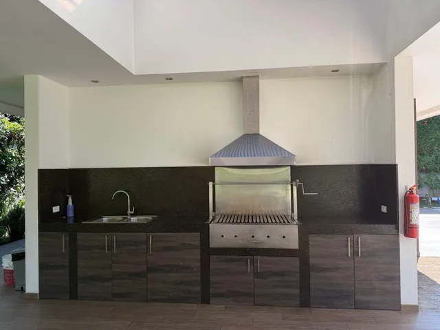 Terreno de 611 m² en Venta en Cumbayá con Áreas Verdes — imagen 4