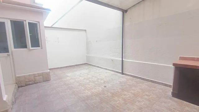 Casa en Venta en Sector San Gabriel, 3 Dorm., Patio, Conjunto con Piscina — imagen 3
