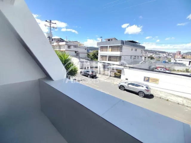 Consultorio en Alquiler 130 m² en Alquiler – Jipijapa — imagen 3