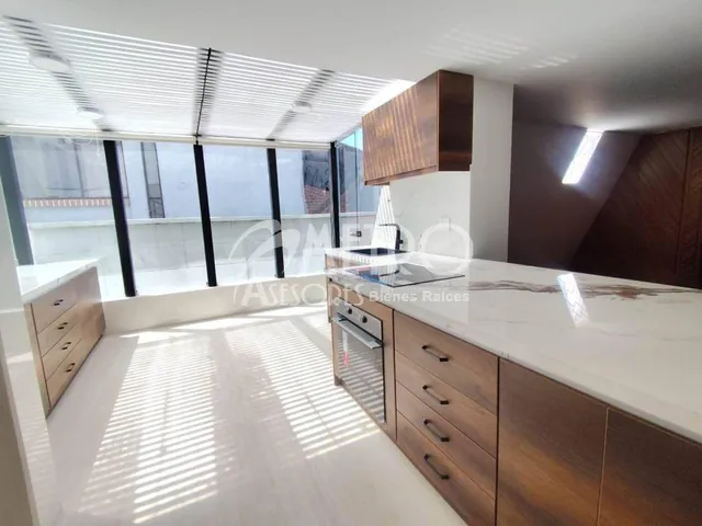 Consultorio en Alquiler 130 m² en Alquiler – Jipijapa — imagen 2