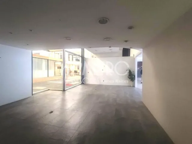 Local Comercial en Venta de 318 m C. C. Dicentro Sector El Bosque — imagen 4