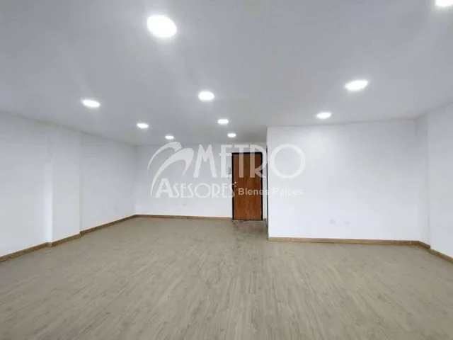 Consultorio en Renta 52 m² en Iñaquito — imagen 3