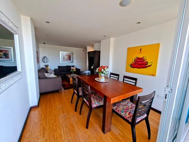 Venta de Departamento con Vista Panorámica 2 Habitaciones Monteserrin — imagen 2