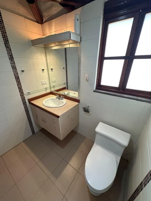 Casa de Venta, Puembo, 4 Dorm., Terreno: 605 m — imagen 4
