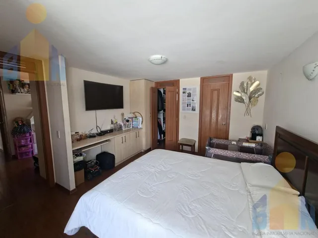 Vendo Excelente Departamento Sector Udla,3 Habitaciones, Estudio Seguridad — imagen 5