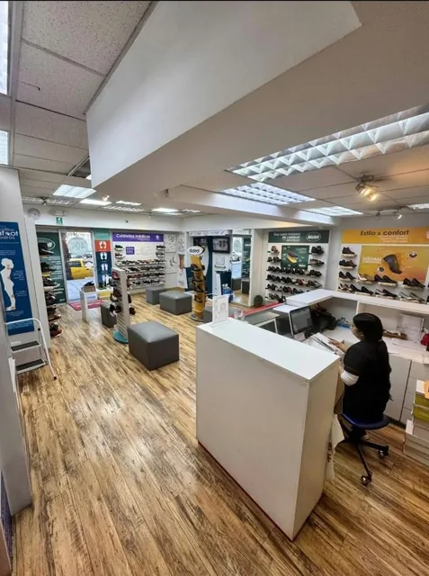 Local Comercial Esquinero en Venta – Sector Clínica Pichincha, Quito — imagen 4