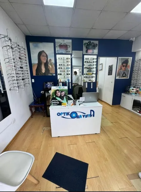 Local Comercial Esquinero en Venta – Sector Clínica Pichincha, Quito — imagen 2