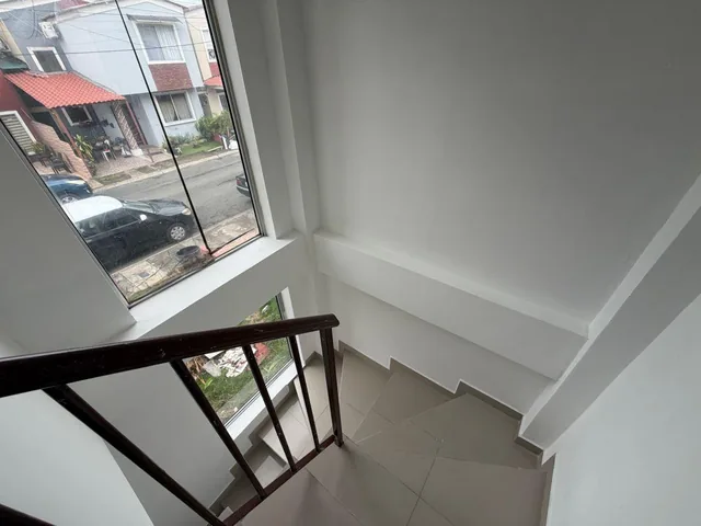 Vendo Casa Dos Plantas Villa Italia Etapa Florencia, Guayas — imagen 5