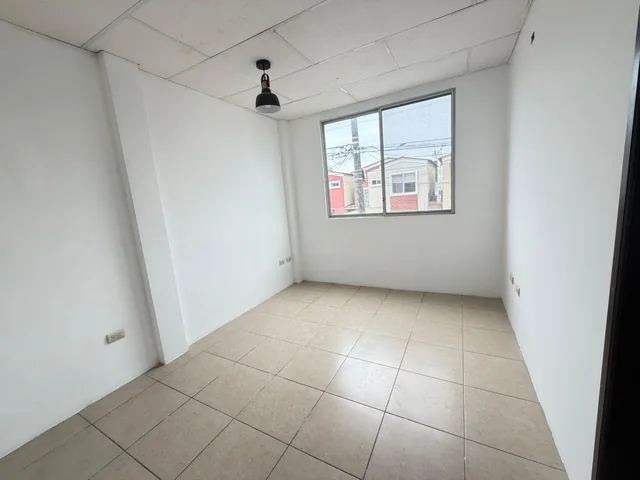 Vendo Casa Dos Plantas Villa Italia Etapa Florencia, Guayas — imagen 4