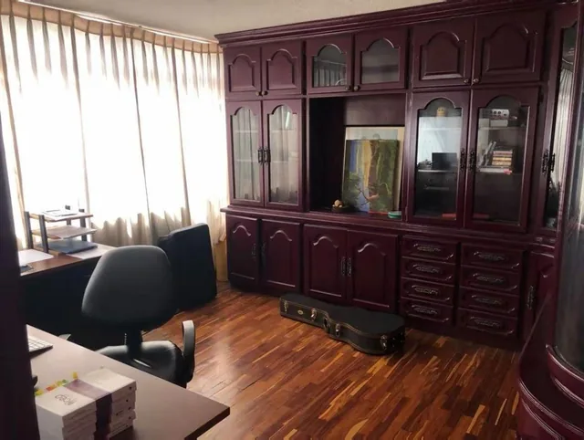 Casa en Venta Independiente con Amplio Terreno — imagen 4