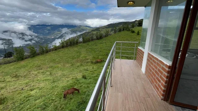 Se Vende Propiedad Amplia con Terreno de 4000 m² - Baños de Agua Santa, Tungurahua — imagen 5
