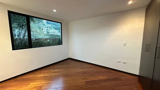 Conjunto Bosque Real - Departamento en Venta con Amplia Terraza Privada de 70 m² – Sector Intisana — imagen 5