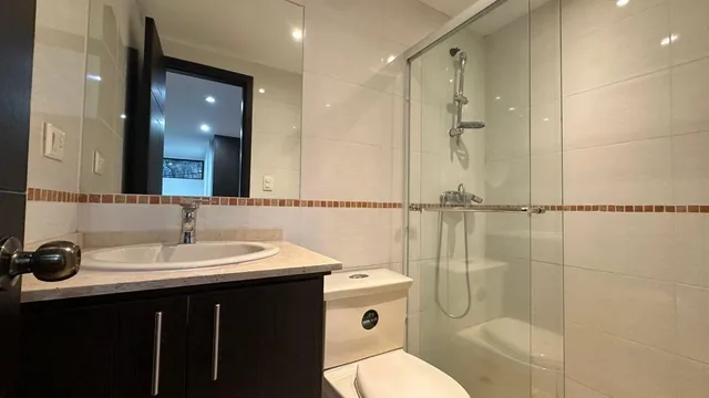 Conjunto Bosque Real - Departamento en Venta con Amplia Terraza Privada de 70 m² – Sector Intisana — imagen 4