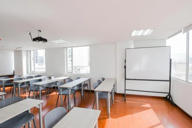 Oficina en Venta 60 m² en un Solo Ambiente, Sector La Carolina — imagen 5