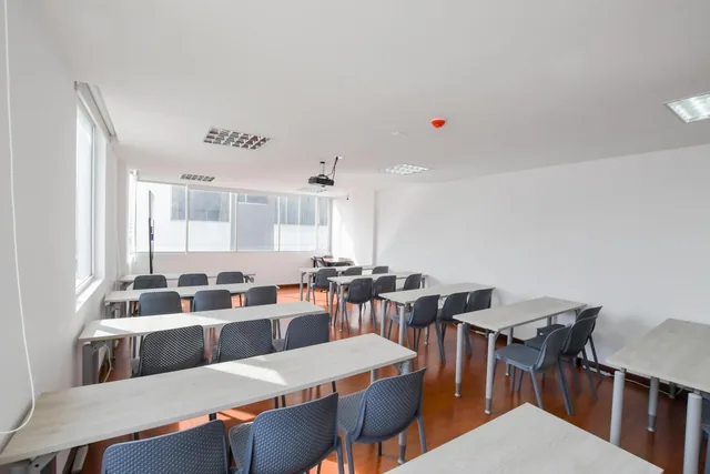 Oficina en Venta 60 m² en un Solo Ambiente, Sector La Carolina — imagen 4