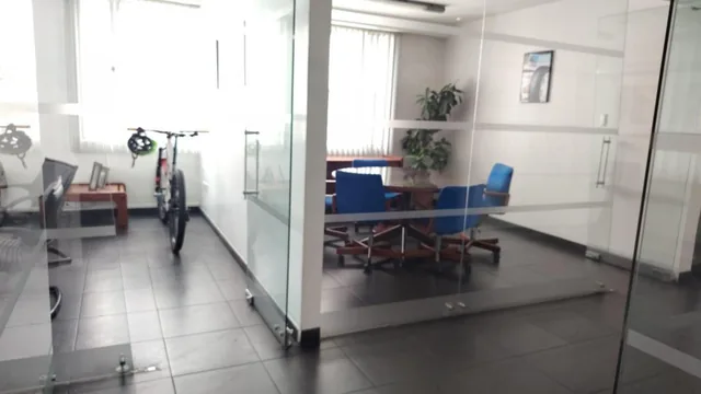 Oficina en Renta Catalina Aldaz y Eloy Alfaro Amoblada — imagen 4