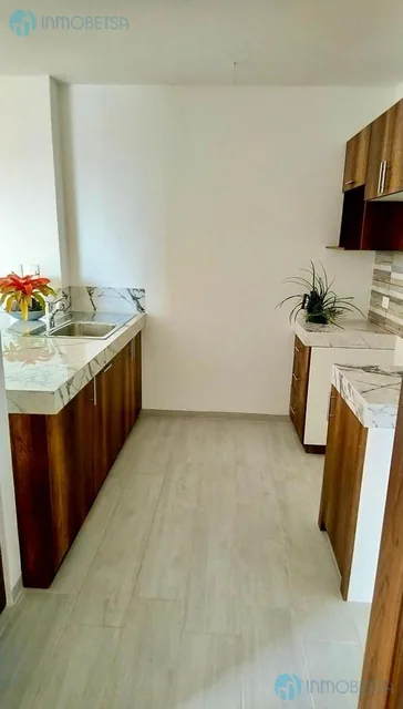 Departamento en Alquiler o Venta Remodelado Acabados de Lujo, Terranostra Torre Baro Vía a La Costa, Guayas — imagen 2