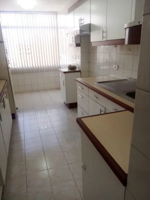 Negociable Vendo Departamento Dos Habitaciones Sector Orellana con Parqueadero — imagen 2