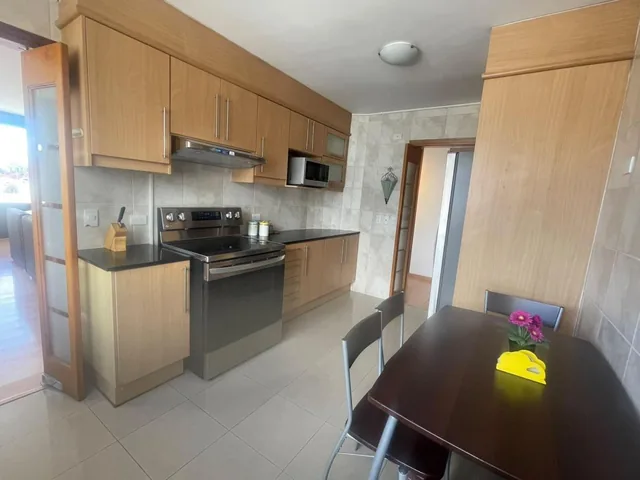 Venta Departamento, 151 m², 3 Dorm., Av Gaspar de Villarroel — imagen 2