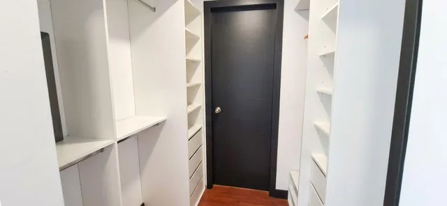 Departamento en Venta 2habitaciones + Balcón en La Av 6 de Diciembre y Portugal — imagen 3
