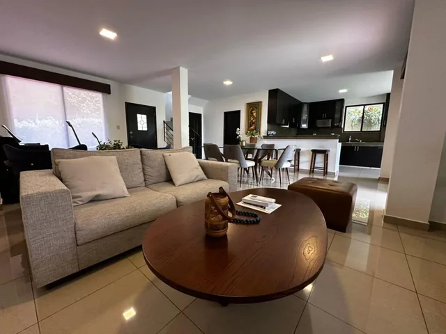 Casa en Venta en Bosques de La Costa | 3 Dorm., Patio y Hermosa Vista, Guayas — imagen 3