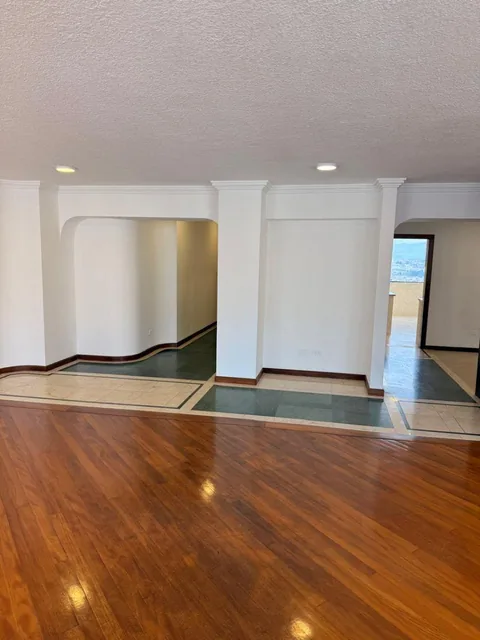 Vendo Excelente Departamento Remodelado Ubicado en El Quito Tenis Cercano Al C. C. El Bosque — imagen 3
