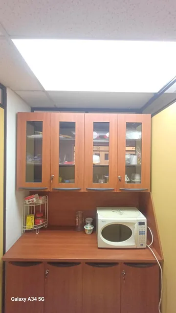 Renta o Venta Oficina en 128 m², 2 Baños, Garaje _ La Carolina, Calle Alpahalla — imagen 2