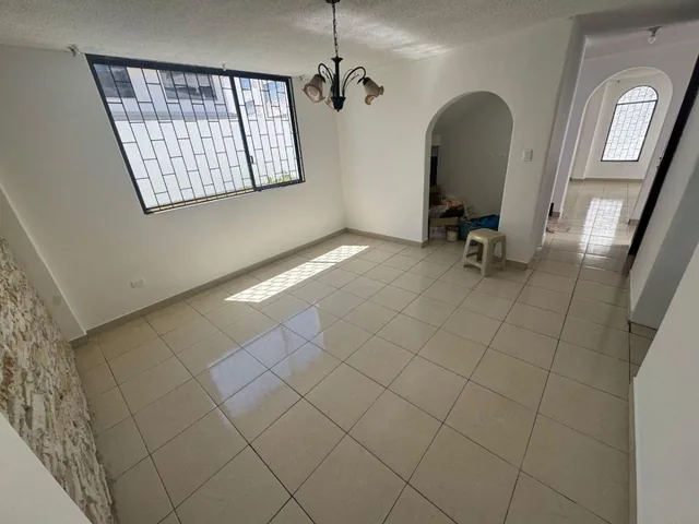Casa en Venta Conjunto Privado con Jardin Propio Sector El Condado — imagen 2