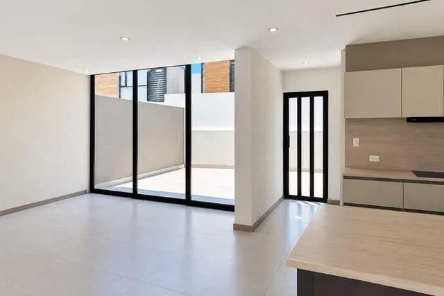 En Venta Casa Departamento de 3 Dorm. / 387 m / Yanazarapata — imagen 5