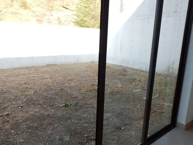 Casa en Venta de 170 m en Via a La Costa, Km 20.5 Cuatro Dorm., Guayas — imagen 4