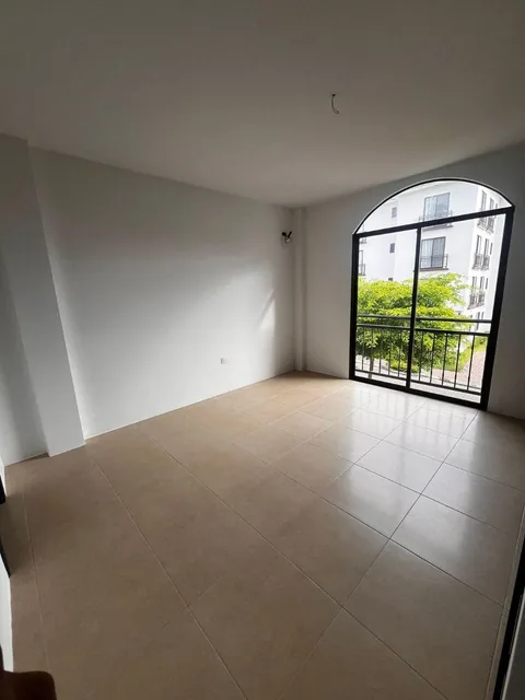 Casa en Venta de 170 m en Via a La Costa, Km 20.5 Cuatro Dorm., Guayas — imagen 3