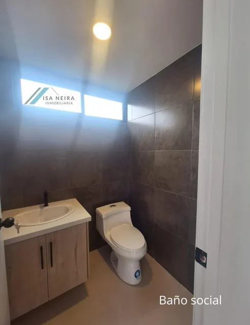 Casa - Baguanchi, Azuay — imagen 2