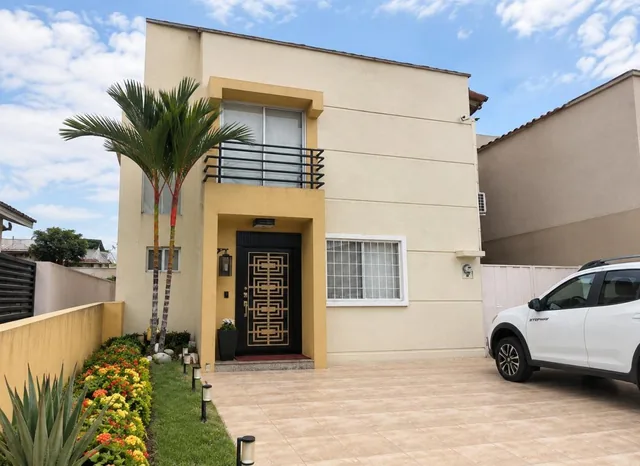 Casa Moderna, Via Casalaguna en Holliwood Park, Sambocity, Guayas — imagen 2
