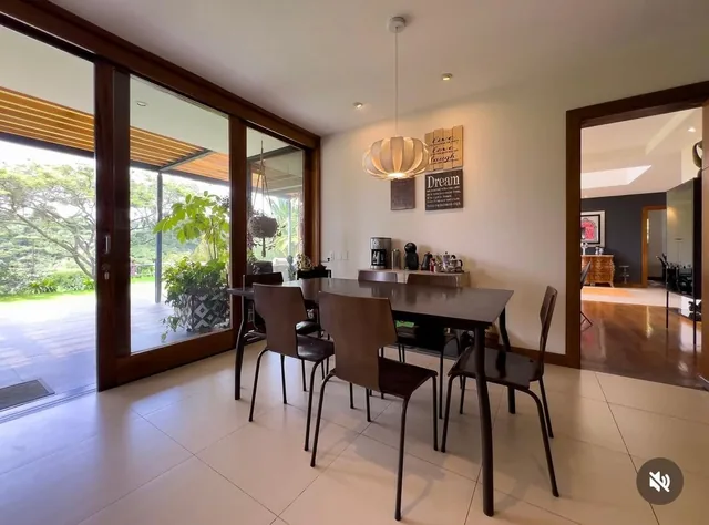 Vendo Hermosa Casa Urb Rancho San Francisco - Miravalle - Cumbaya — imagen 5
