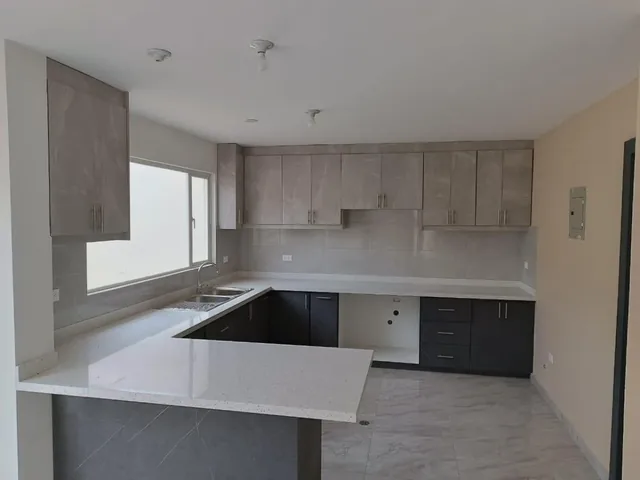 Casa con 4 Habitaciones en Venta en Norte de Riobamba, Chimborazo — imagen 5