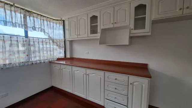 Venta Casa Rentera 3 Departamentos Ciudadela Ibarra — imagen 2