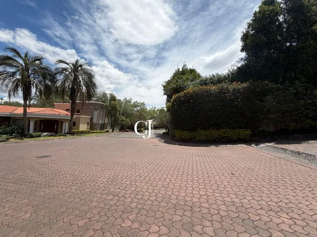 Terreno 1000 m² en Exclusiva Urbanización de Cumbayá — imagen 3