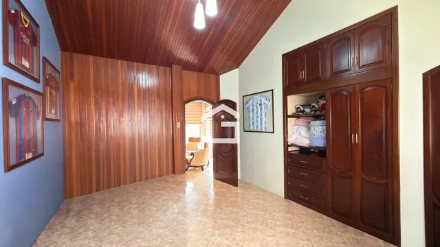 Casa de Lujo en Venta en Sector Unioro, Machala – Exclusividad y Ubicación Privilegiada, El Oro — imagen 4