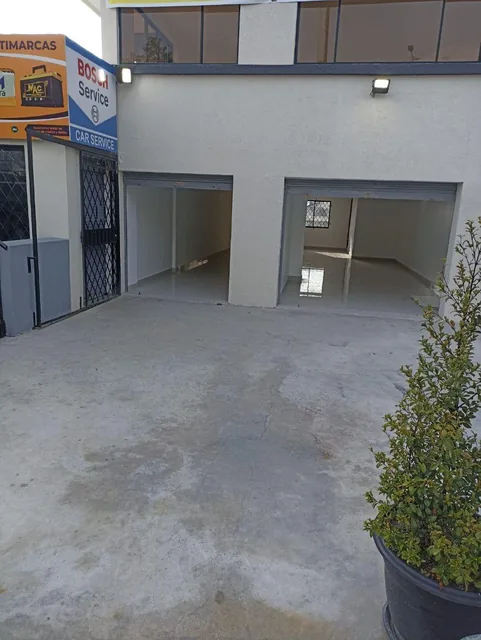 Casa Comercial Remodelada Sobre La Av Occidental – Sector El Bosque — imagen 3