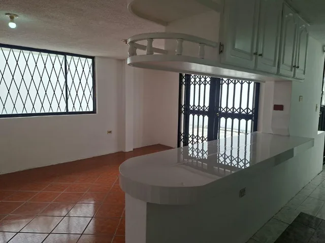 Vendo, Sector Colegio Becquerel Casa de 306 m² con 5 Habitaciones — imagen 5
